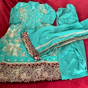 Shalwar kameez salwaar kameez Pakistani Indian new never worn great for  eid